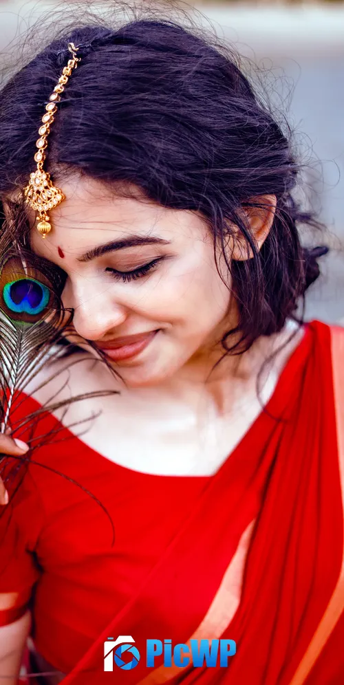 Mamitha Baiju Photoshoot 3K Mobile Wallpaper