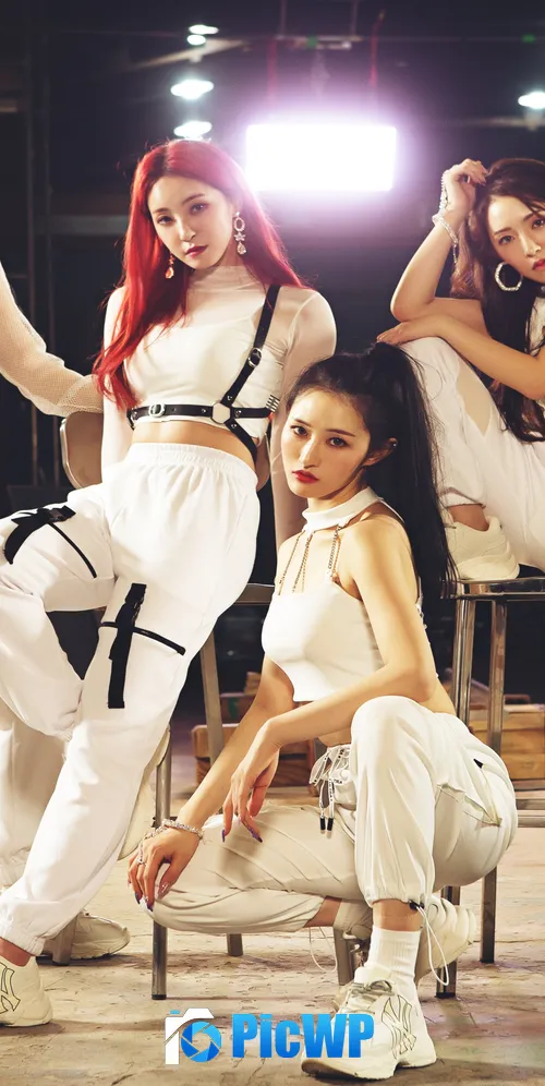 Blastar K-Pop singer 3K Mobile Wallpaper