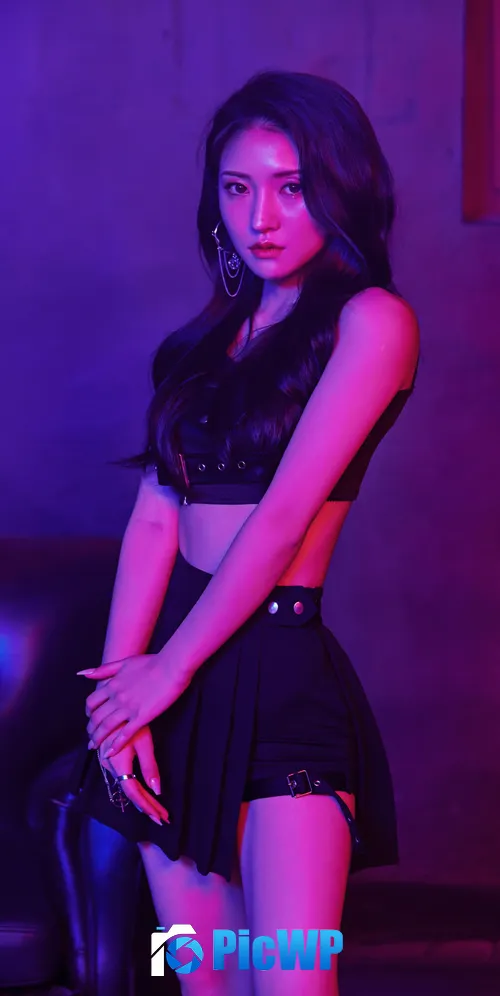 On Blastar 3K Mobile Wallpaper