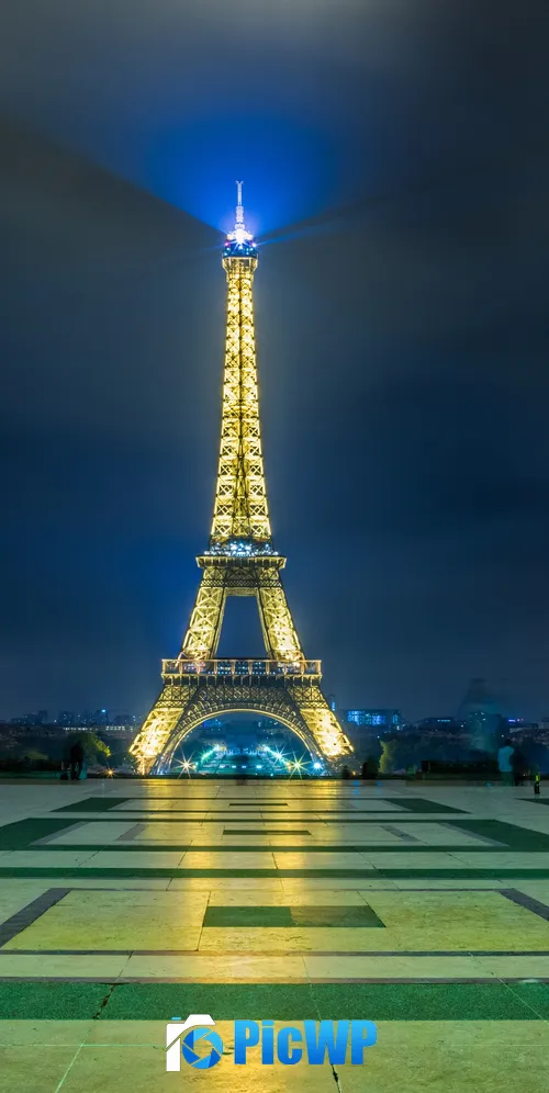 Eiffel Tower 3K Mobile Wallpaper