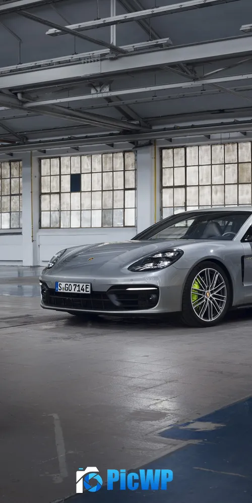 Porsche Panamera 4 E-Hybrid Sport Turismo 3K Mobile Wallpaper