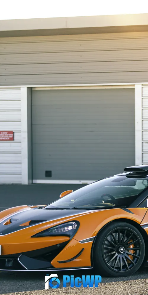 McLaren 620R 2020 3K Mobile Wallpaper