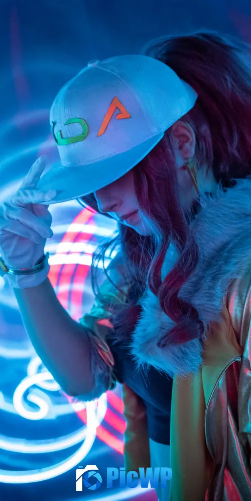 KDA Akali Cosplay 3K Mobile Wallpaper