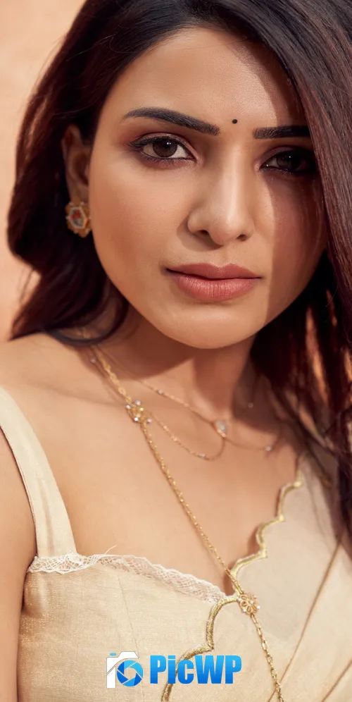 Samantha Portrait 3K Mobile Wallpaper