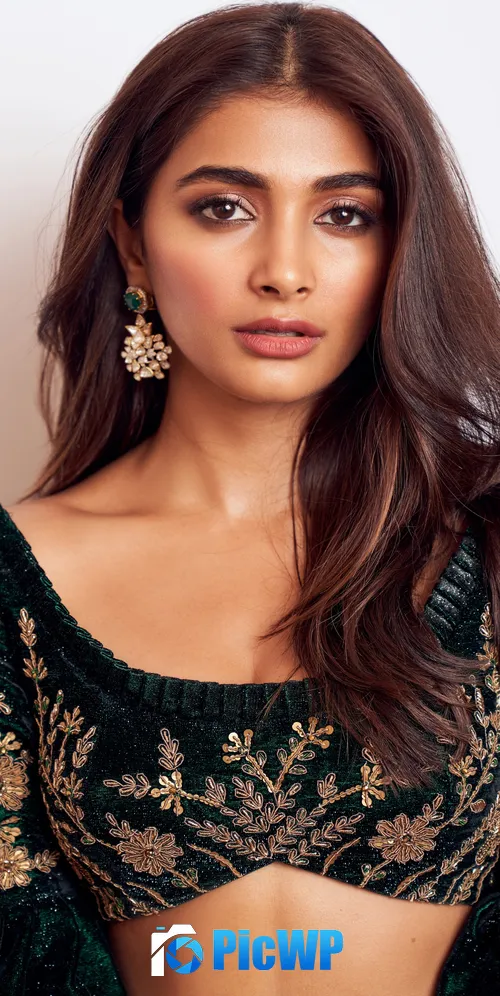 Pooja Hegde Portrait for MAXIM 3K Mobile Wallpaper