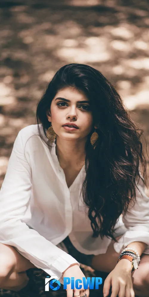 Sanjana Sanghi Beautiful actress 3K Mobile Wallpaper