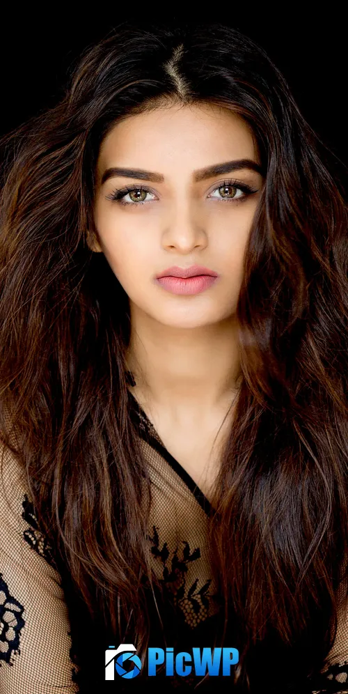 Nidhhi Agerwal Indian actress 3K Mobile Wallpaper