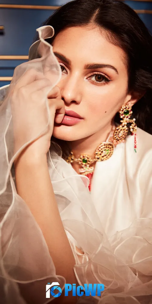 Amyra Dastur Portrait 3K Mobile Wallpaper