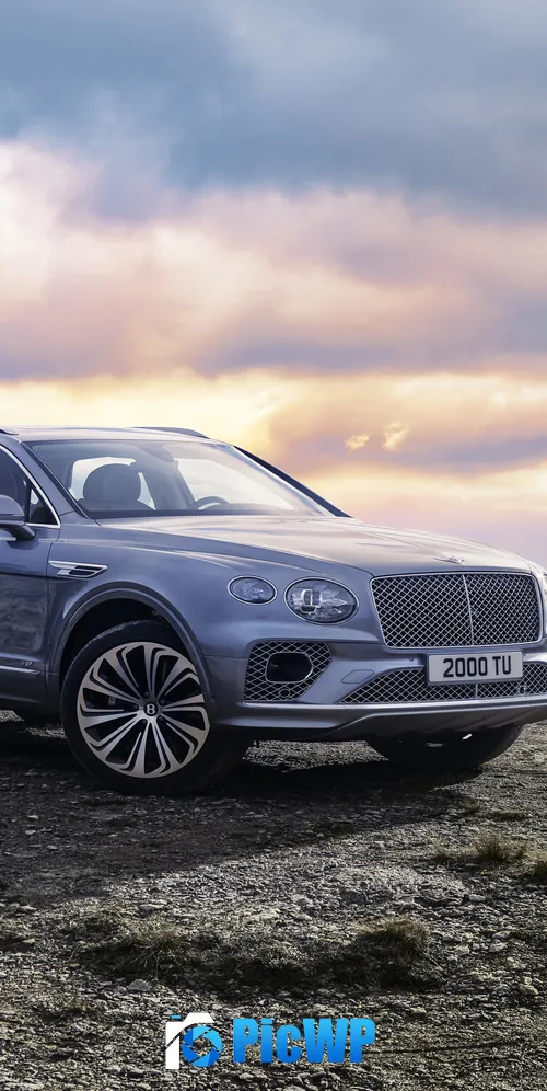 Bentley Bentayga V8 Luxury SUV 3K Mobile Wallpaper