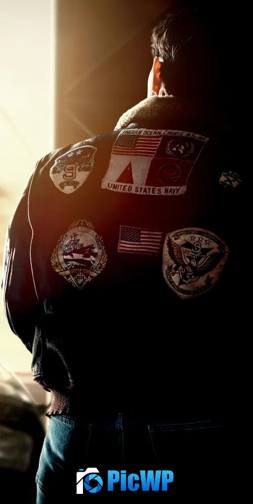 Tom Cruise in Top Gun: Maverick iPhone 3K Mobile Wallpaper