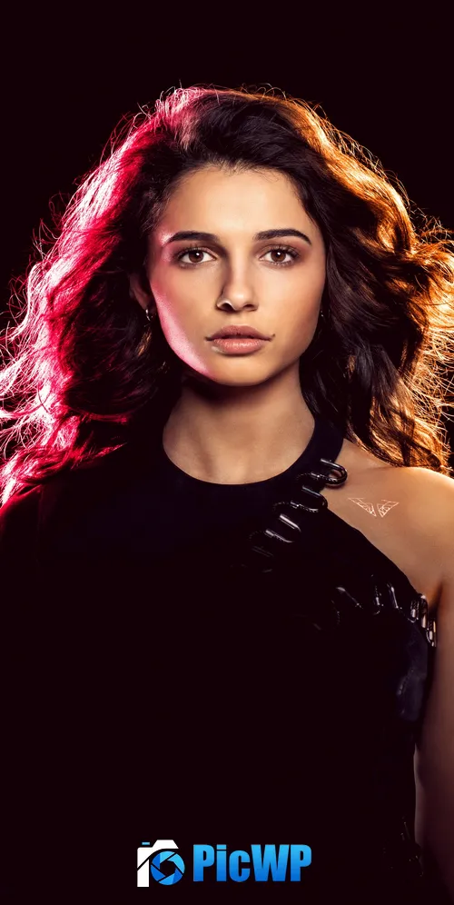 Naomi Scott Charlie's Angels 3K Mobile Wallpaper