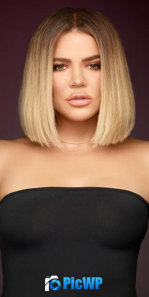 Khloe Kardashian Brown background 3K Mobile Wallpaper