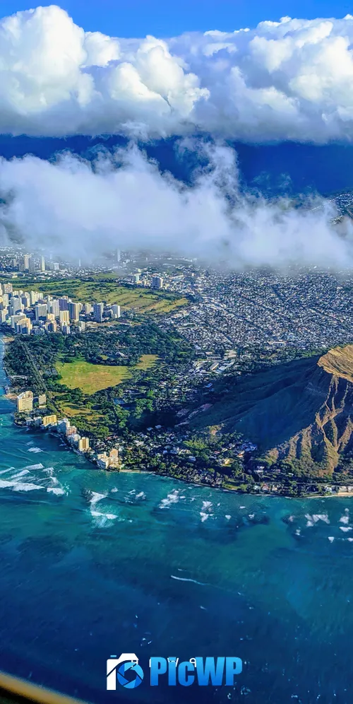 Diamond Head Volcanic cone 3K Mobile Wallpaper