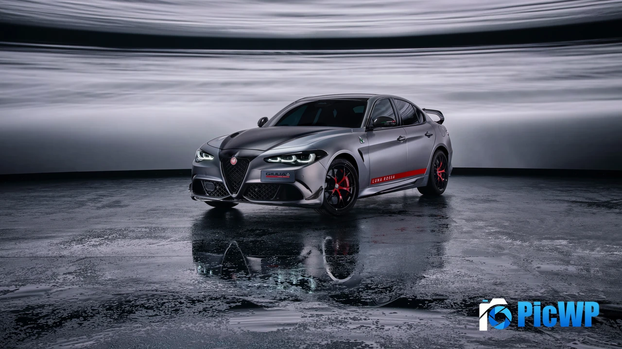 Alfa Romeo Giulia Quadrifoglio Luna Rossa 4K PC Wallpaper