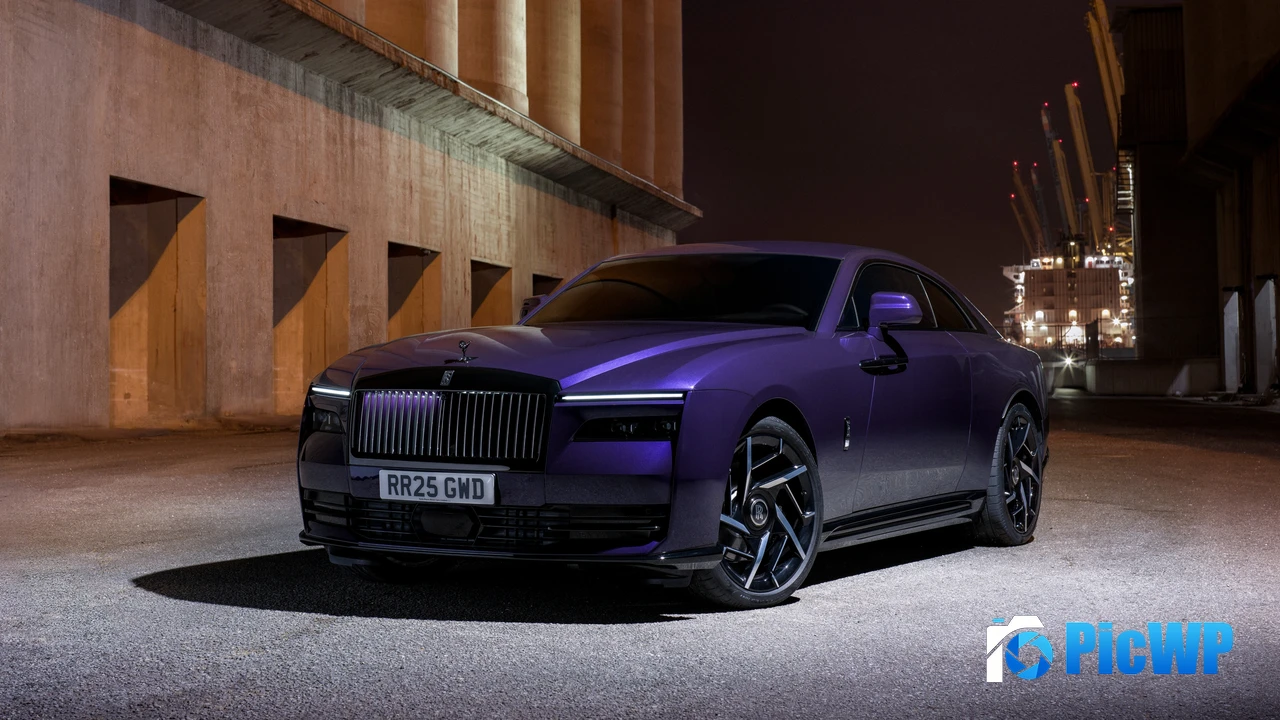 Rolls-Royce Black Badge Spectre 4K PC Wallpaper