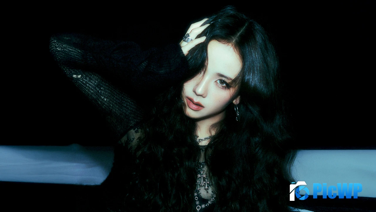 Jisoo - Amortage 4K PC Wallpaper