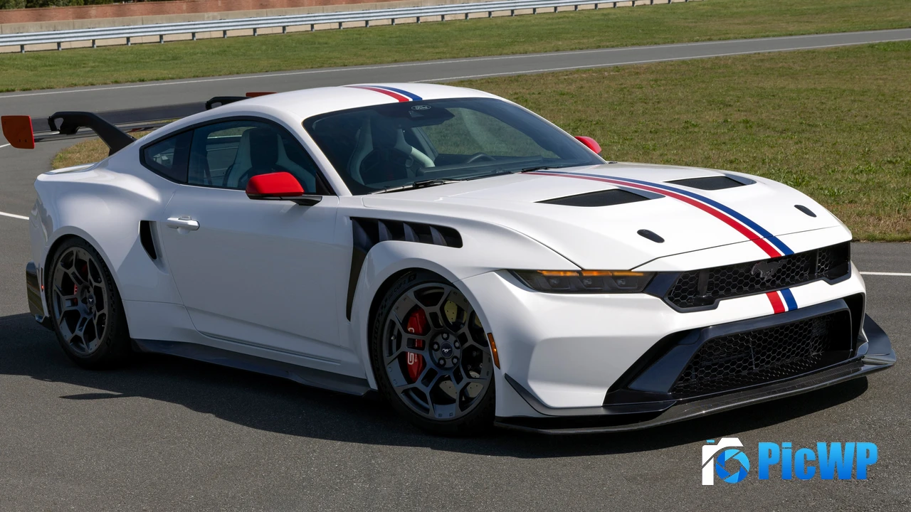 Ford Mustang GTD Spirit of America 2025 4K PC Wallpaper
