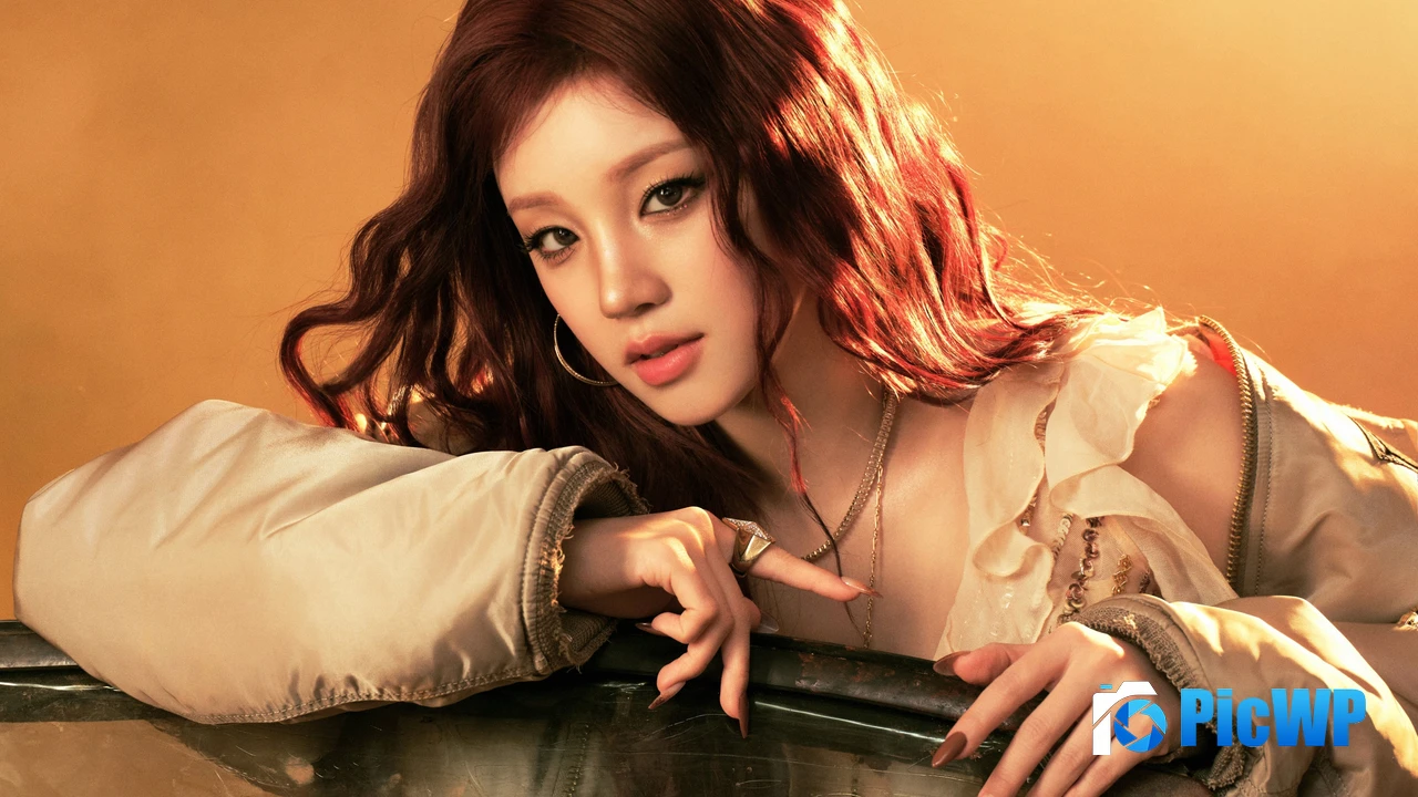 Yuqi Photoshoot 4K PC Wallpaper