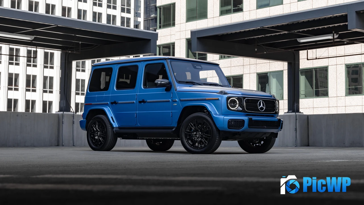 Mercedes-Benz G 580 EQ Technology 2025 4K PC Wallpaper