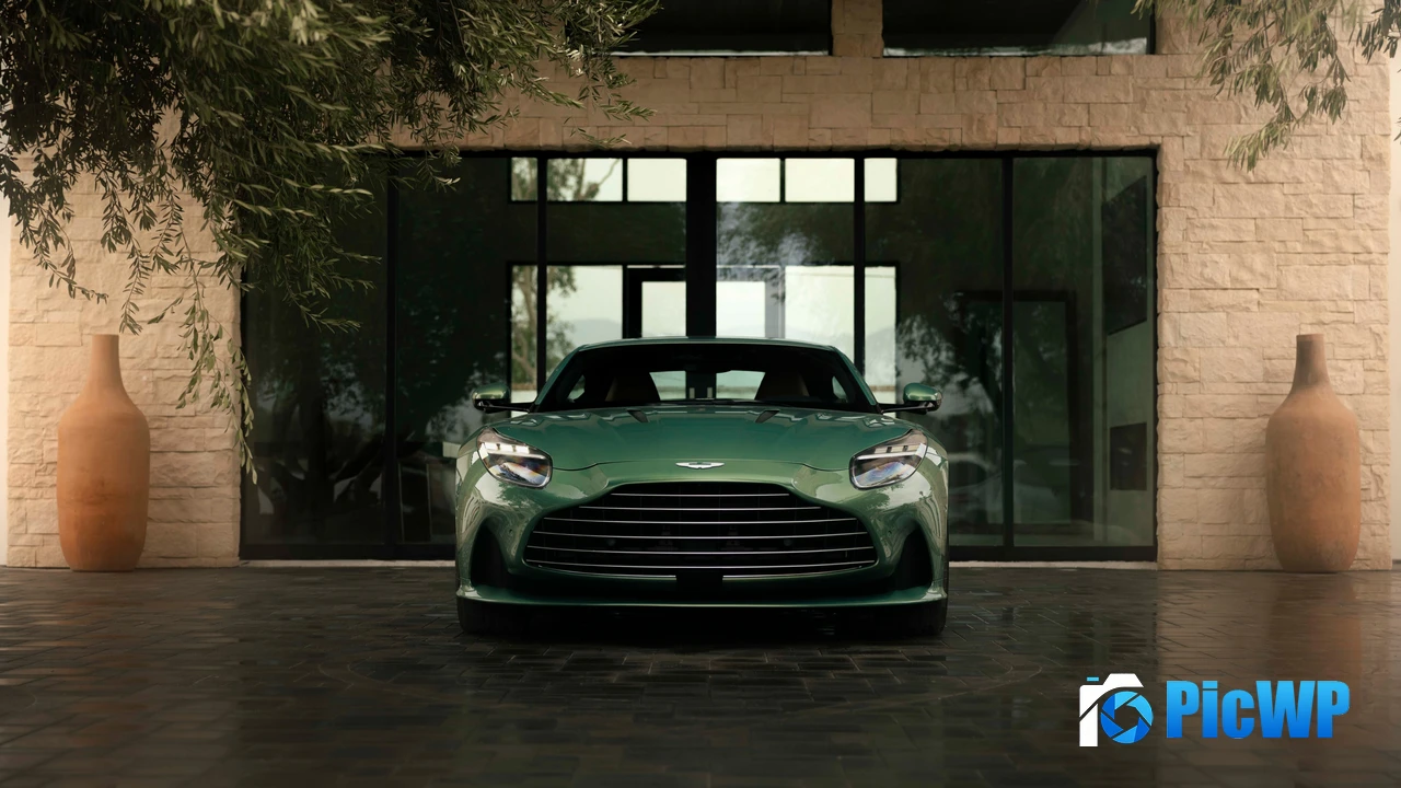 2025 Aston Martin DB12 4K PC Wallpaper