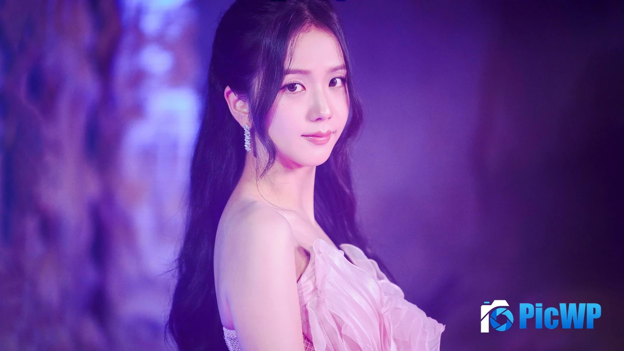 Jisoo Purple aesthetic 4K PC Wallpaper