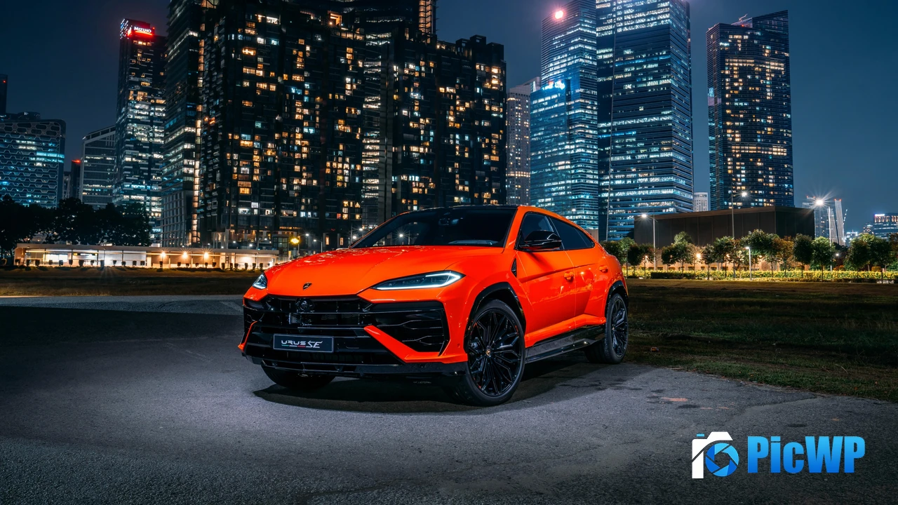 Lamborghini Urus SE Singapore 4K PC Wallpaper