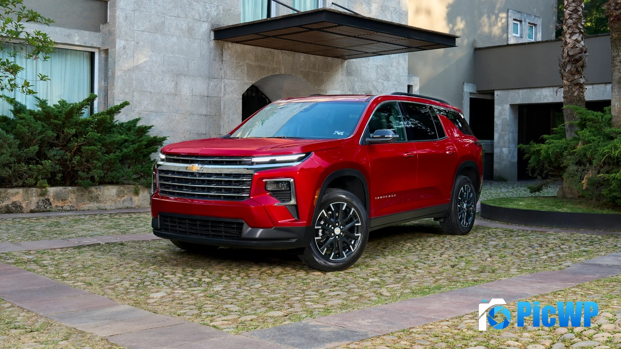 Chevrolet Traverse LT 2024 4K PC Wallpaper