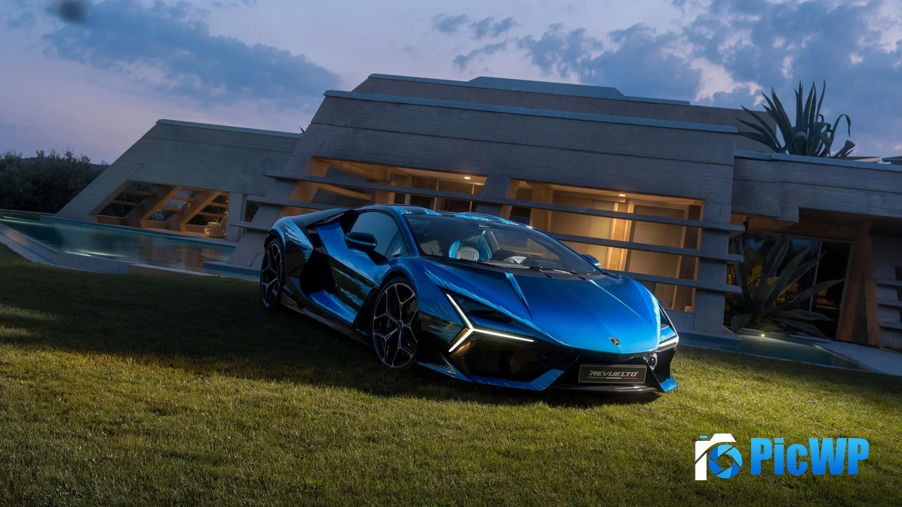 Lamborghini Revuelto Opera Unica Supercar 4K PC Wallpaper