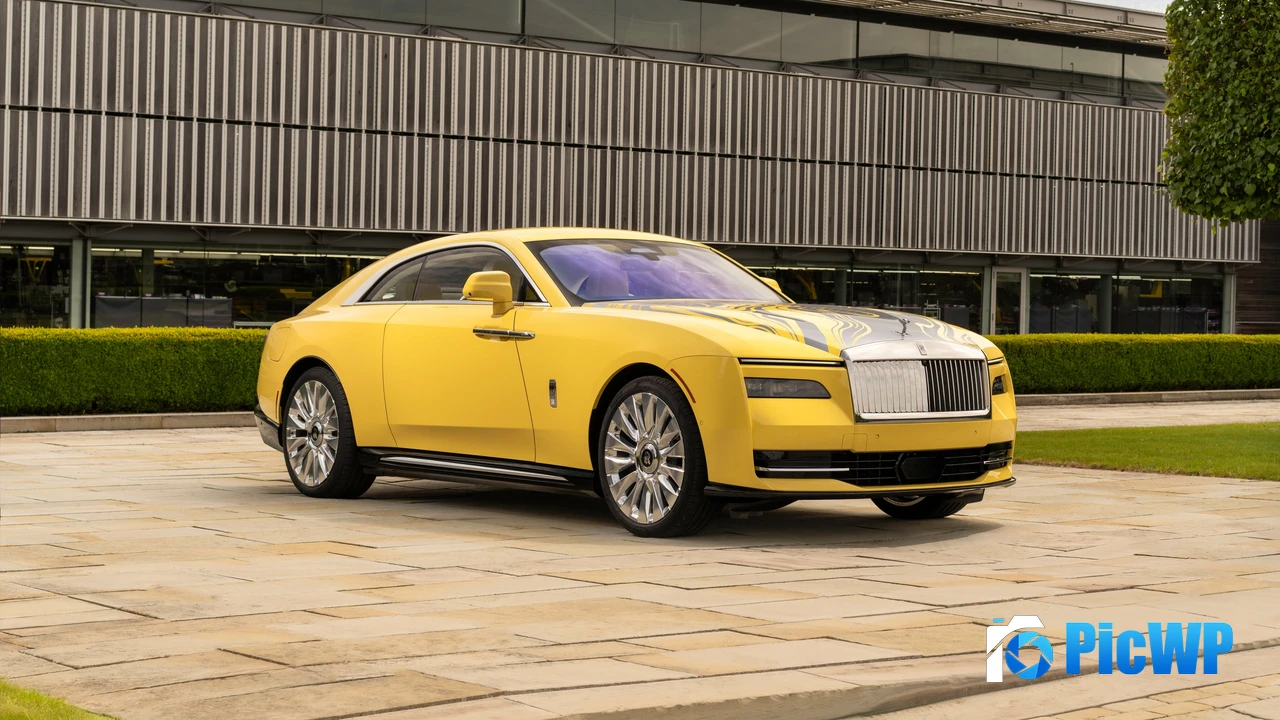 Rolls-Royce Spectre Semaphore 2024 4K PC Wallpaper