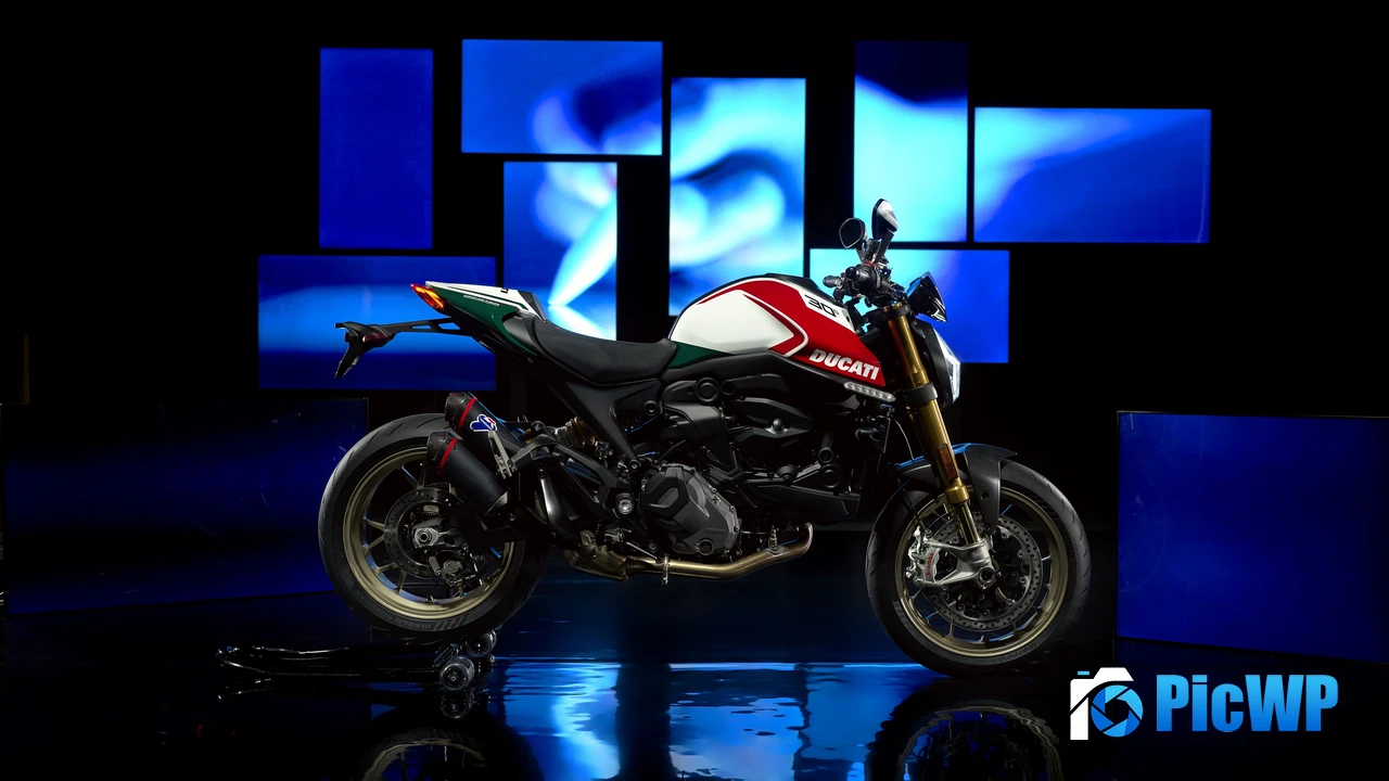 Ducati Monster 30th Anniversario 4K PC Wallpaper