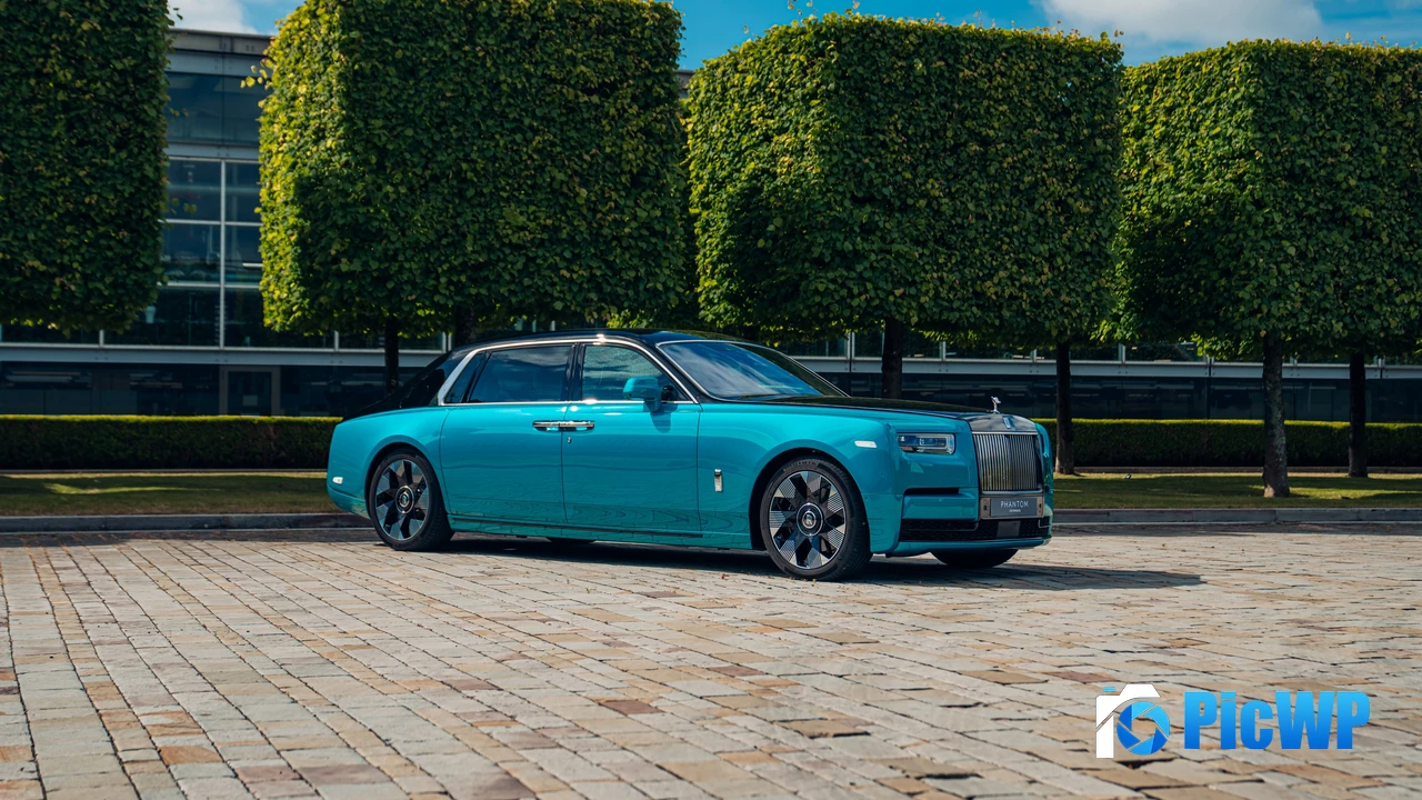 Rolls-Royce Phantom Extended 4K PC Wallpaper