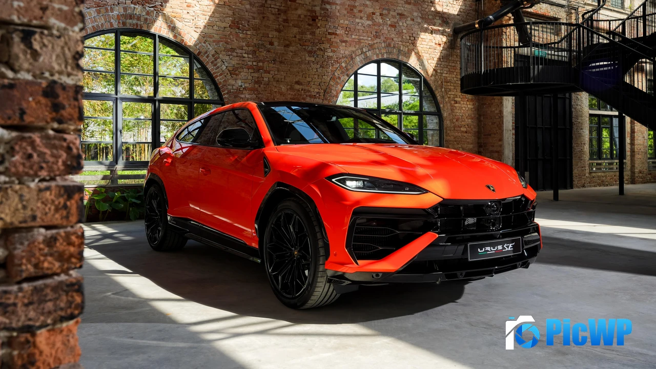 Lamborghini Urus SE 4K PC Wallpaper