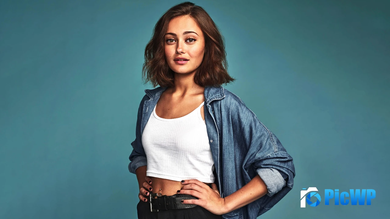 Ella Purnell Photoshoot 4K PC Wallpaper