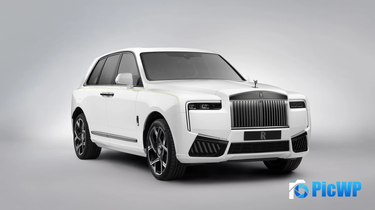 Rolls-Royce Black Badge Cullinan Series II 4K PC Wallpaper