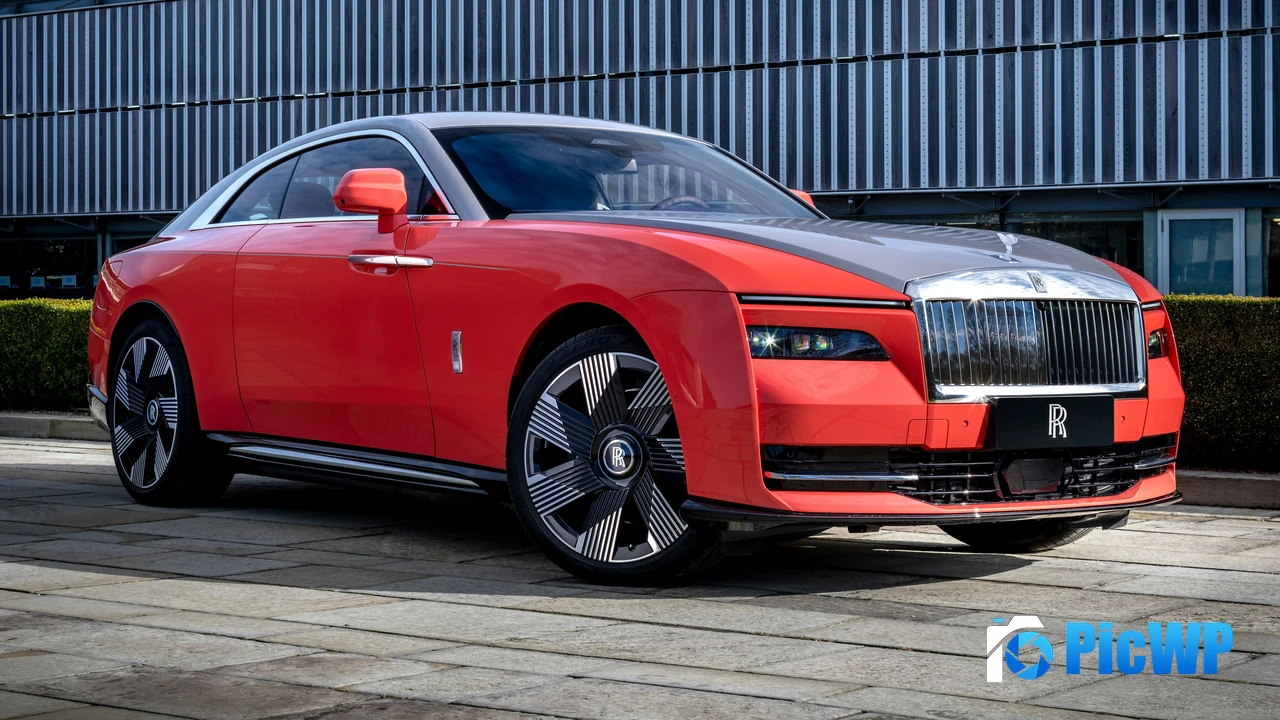 Rolls-Royce Spectre Escapism 2024 4K PC Wallpaper