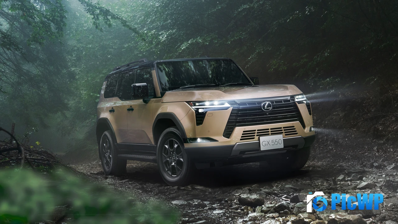 Lexus GX 550 Overtrail 4K PC Wallpaper