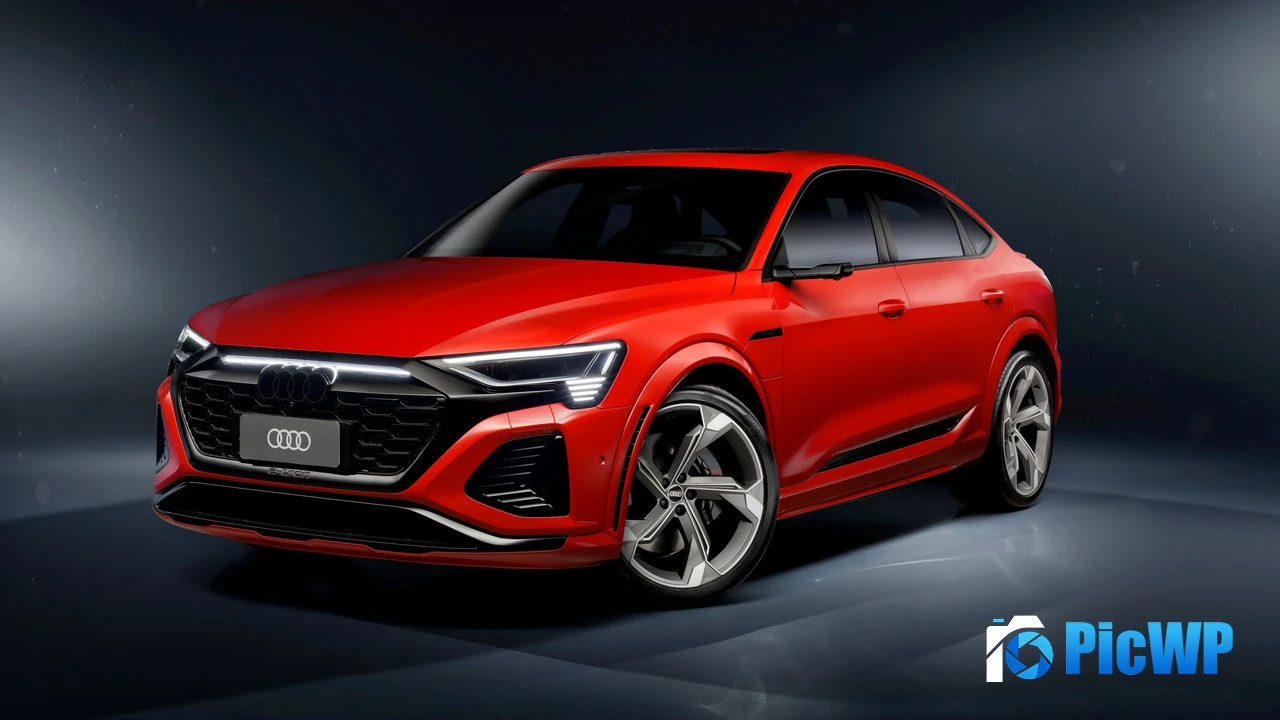Audi SQ8 Sportback e-tron quattro 2024 4K PC Wallpaper