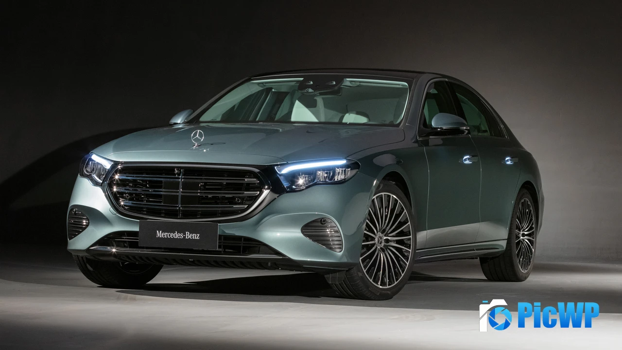 Mercedes-Benz E-Class 2024 4K PC Wallpaper
