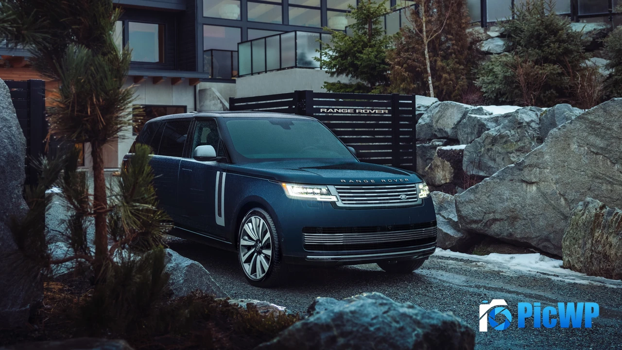 Range Rover SV 2024 4K PC Wallpaper