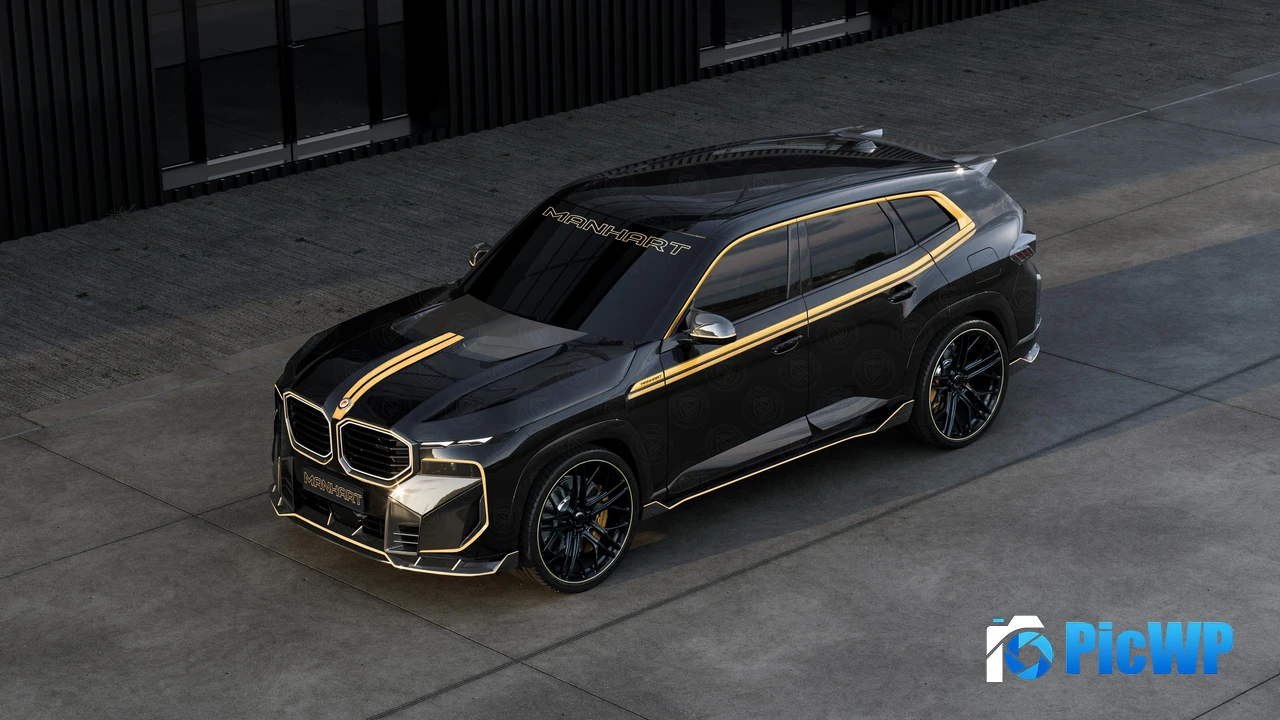 BMW XM Carbon Fiber 4K PC Wallpaper