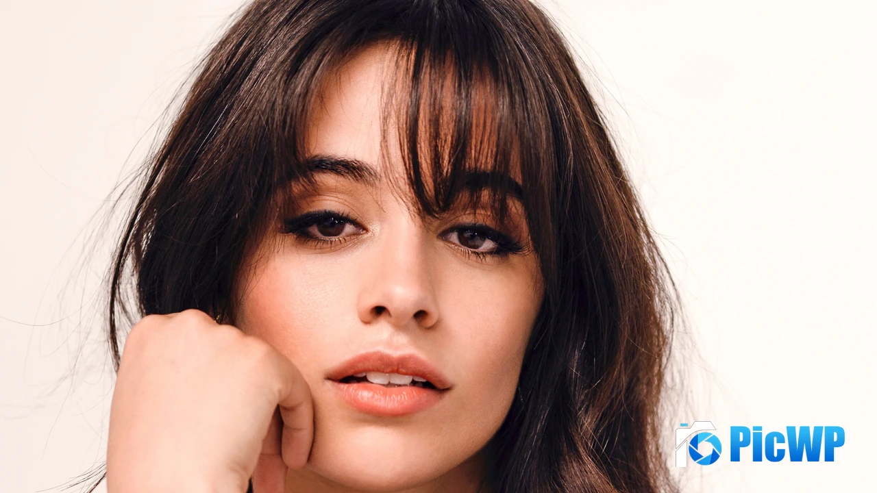 Camila Cabello Phone 4K PC Wallpaper