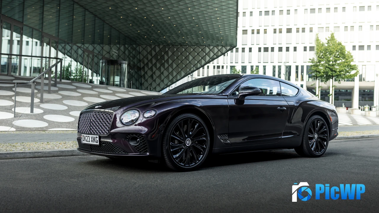 Bentley Continental GT Mulliner Outdoor 4K PC Wallpaper
