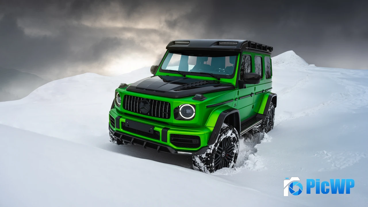 Snow covered Mercedes-AMG G 63 4K PC Wallpaper
