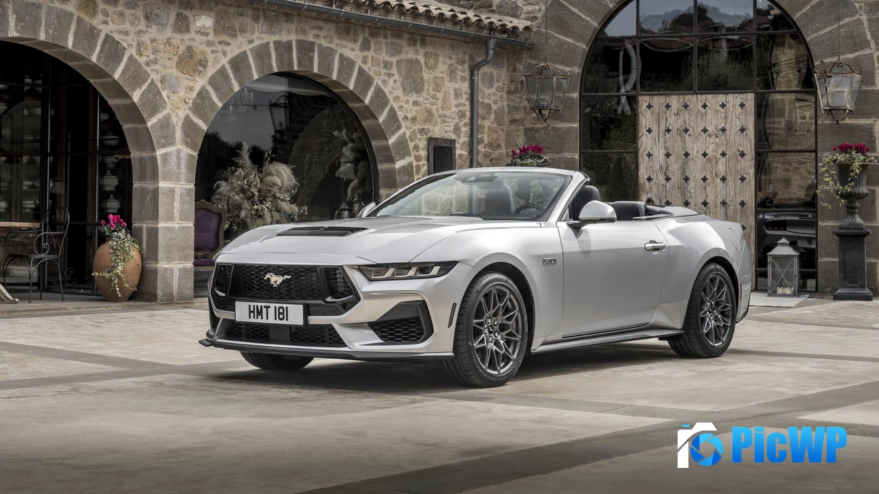 Ford Mustang GT Convertible 2024 4K PC Wallpaper