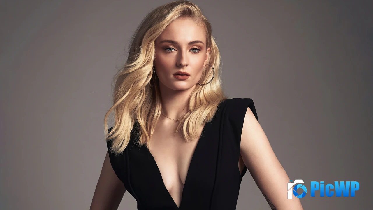 Sophie Turner Fashion model 4K PC Wallpaper