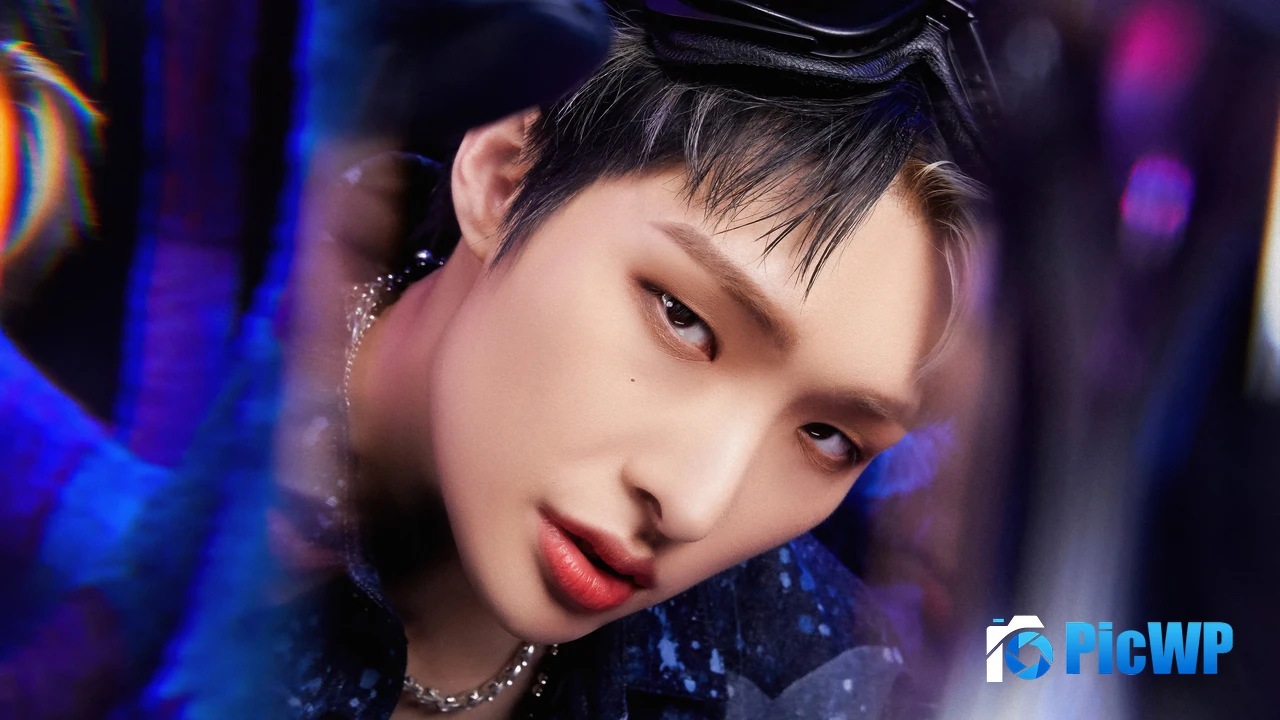 Mingi Neon 4K PC Wallpaper