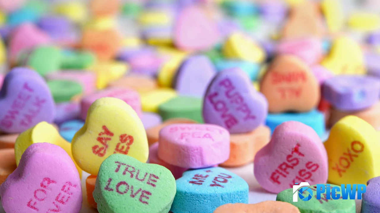 Valentine Sweethearts 4K PC Wallpaper