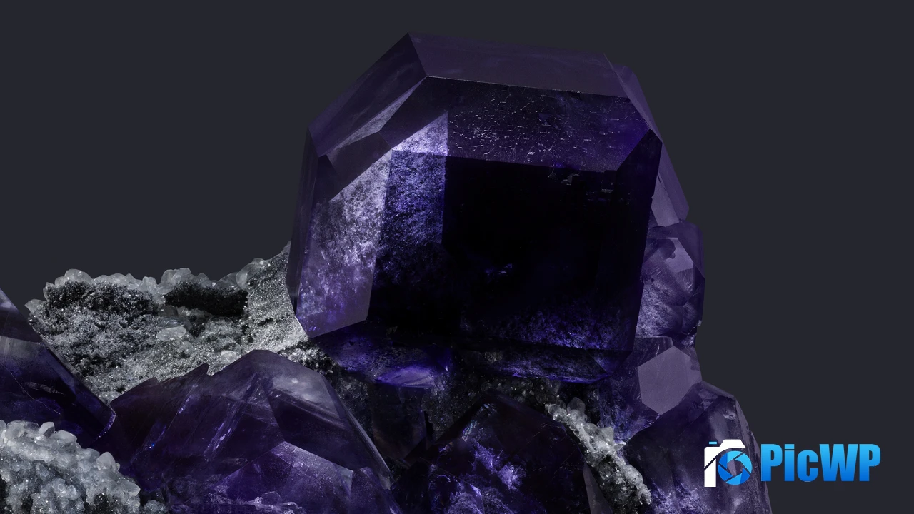 Sapphire Fluorite Crystal 4K PC Wallpaper