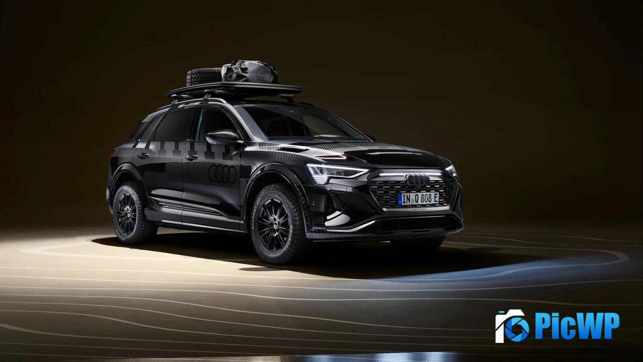 Audi Q8 e-tron 2024 4K PC Wallpaper
