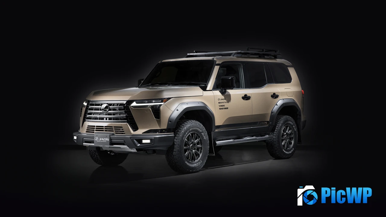 Lexus GX 550 Overtrail 2024 4K PC Wallpaper